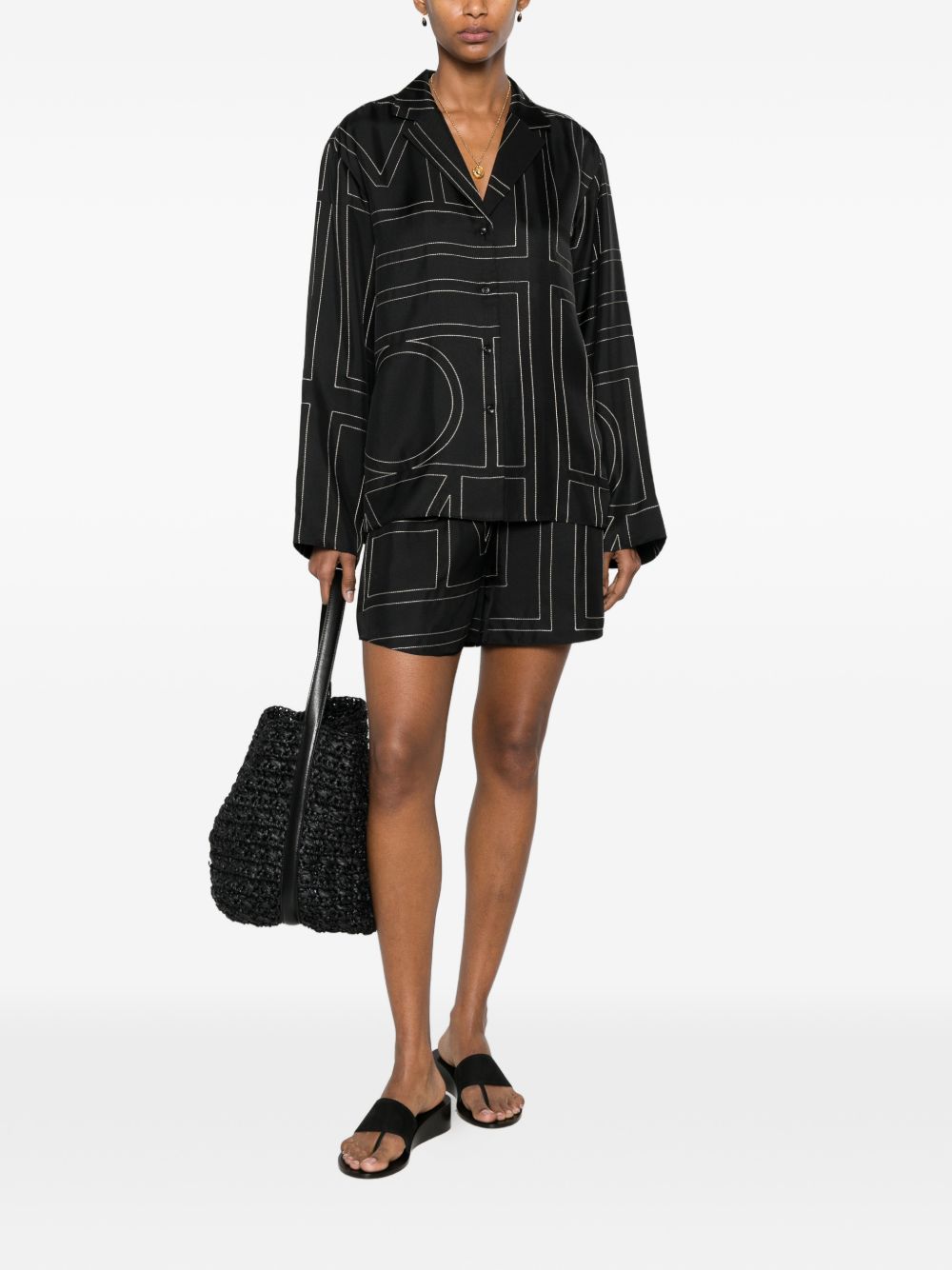 Toteme Pre Shorts Black