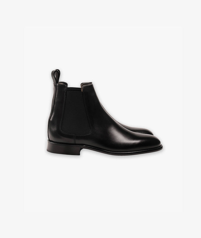 Leather Chelsea Julian Black Boot