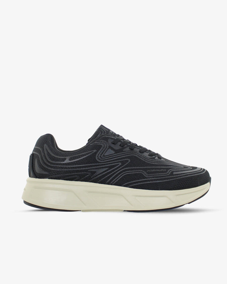 Fessura Italia Mesh upper sneaker in black