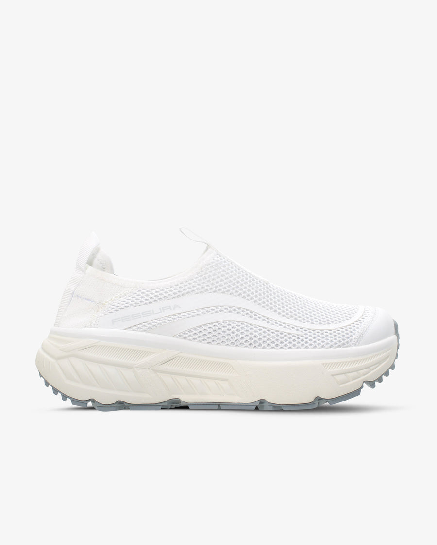 Fessura Italia Mesh upper sneaker in white