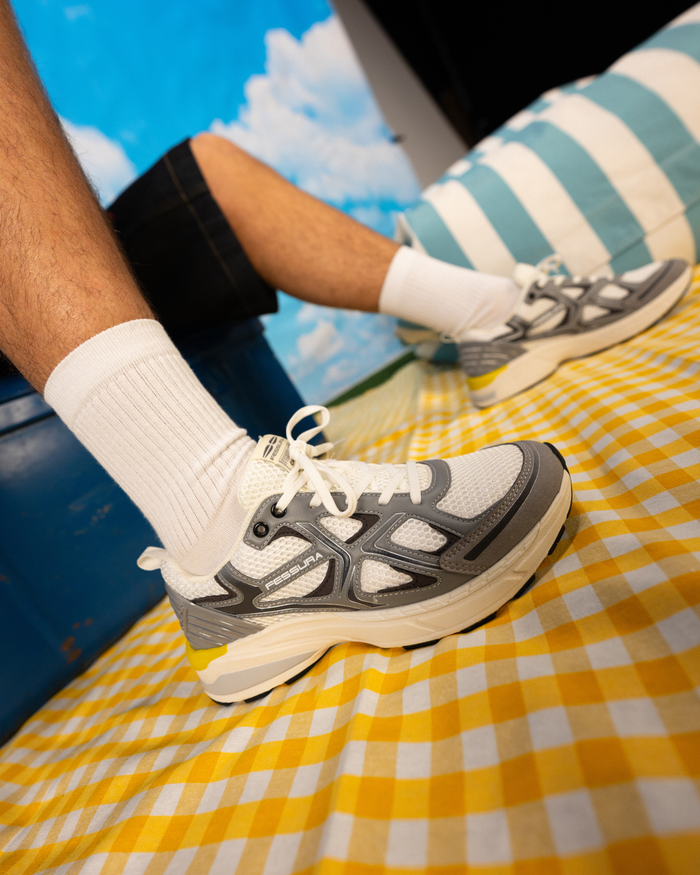 City 01 02 Gray-white Everyday Sneakers