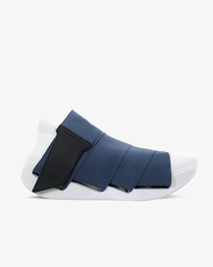Change Shoe 06 Navy Everyday Sneakers
