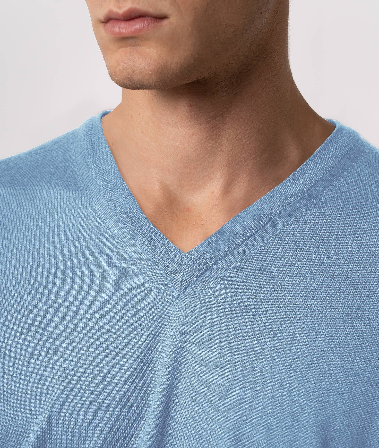 V-Neck Cashmere And Silk Sweater Alaska Lightblue V Neck