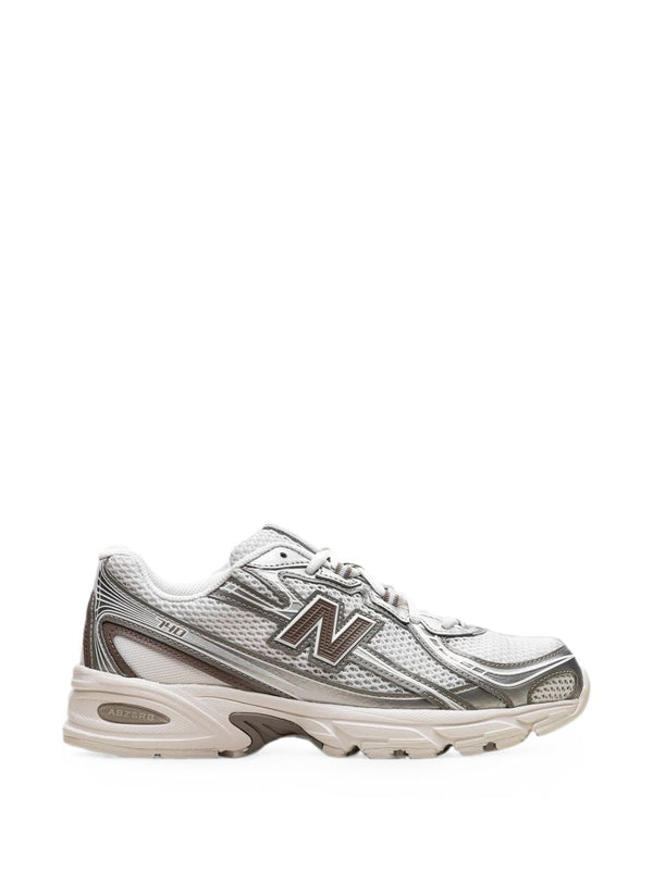 New Balance Sneaker — Grey