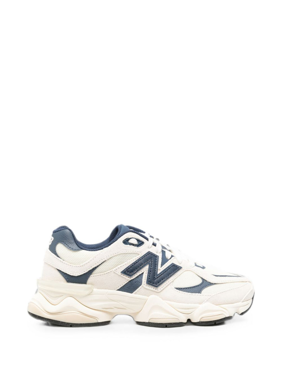 New Balance Sneaker — cream