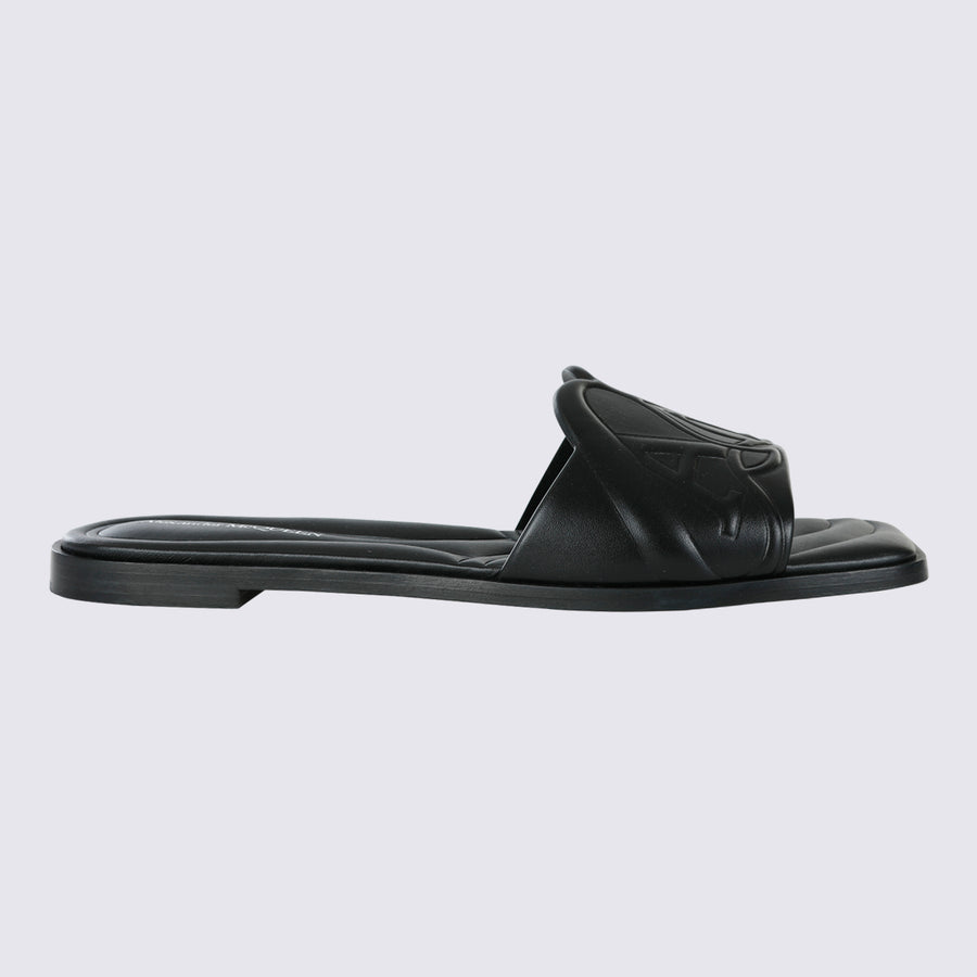 Alexander McQueen Leather flat in black