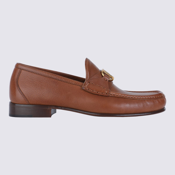 Valentino Garavani Upper: 100% Bubalus buffalo leather; Lining: 100% goat skin loafer in brown