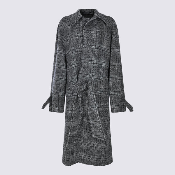 Balenciaga 100% Wool coat in gray