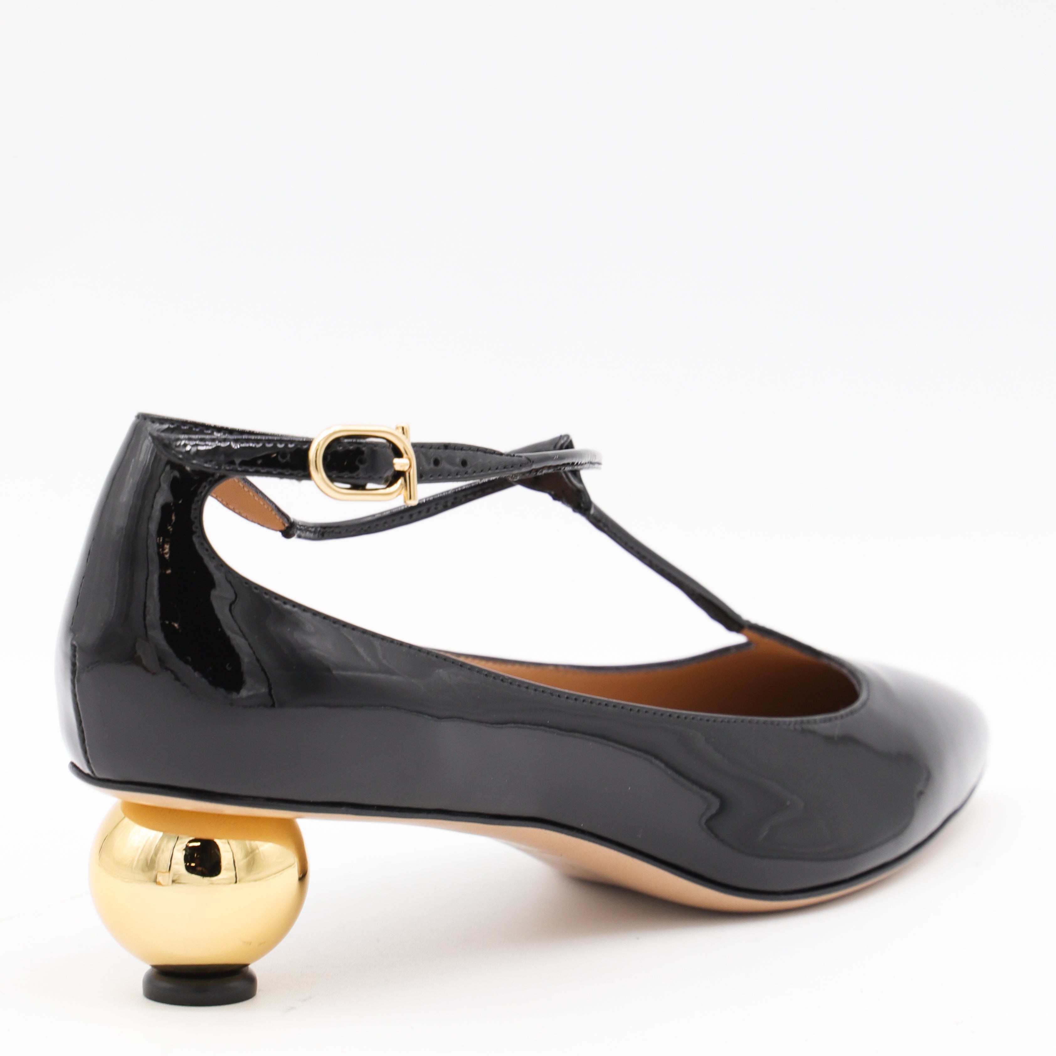 Ferragamo With Heel Black _cover Le Sole %el