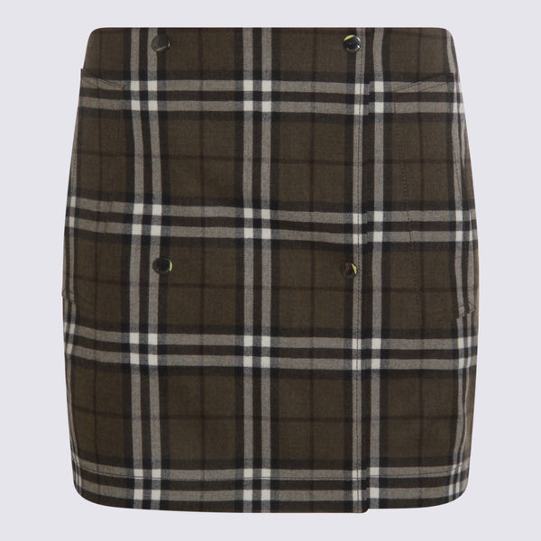 Burberry 100% Wool skirt in brown