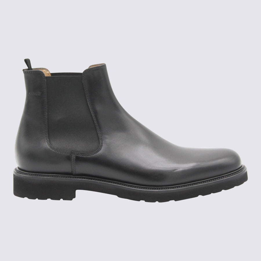 Mille885 Leather upper chelsea boot in black