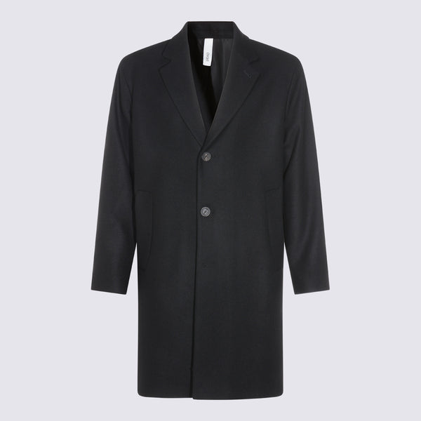 Hevo 80% wool coat in black