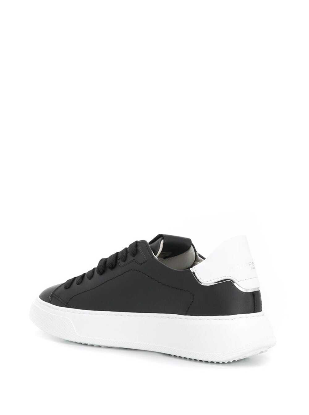 Temple Low Black Leather Sneakers Calf