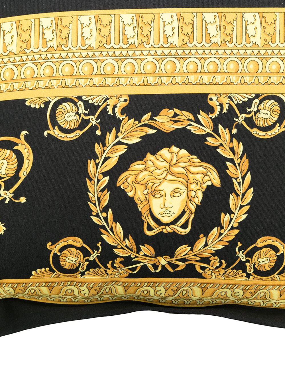 Gold And Black Pillow Cotton With Baroque Print White/black Cushions