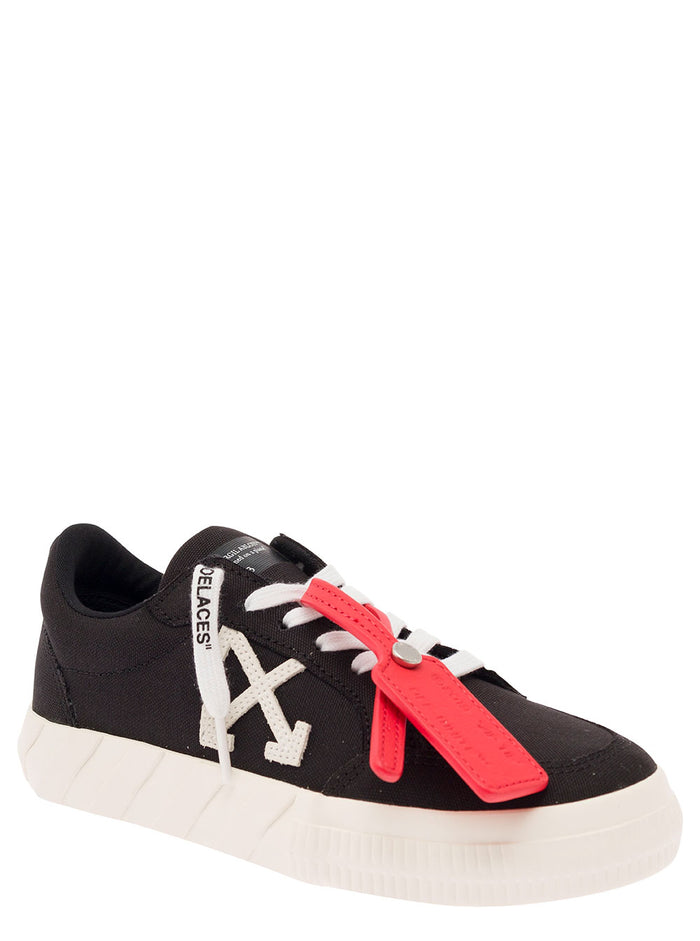 Black Low Top Sneakers With Arrow Motif And Zip-Tie Tag Canvas Woman
