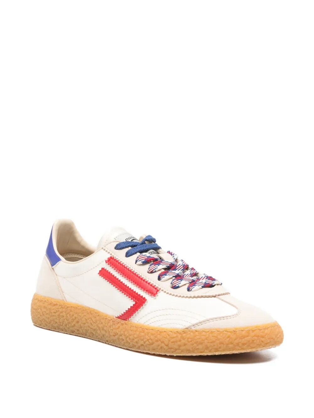 6.01 Xs White Shoe