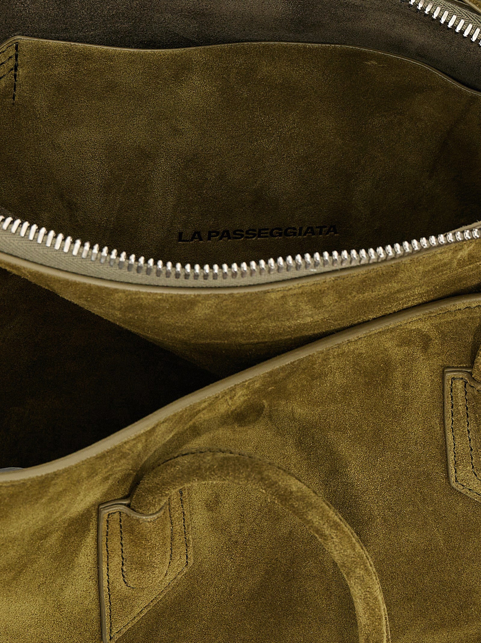 La Passeggiata Medium shoulder bag Green Calfskin Leather (bos Taurus)