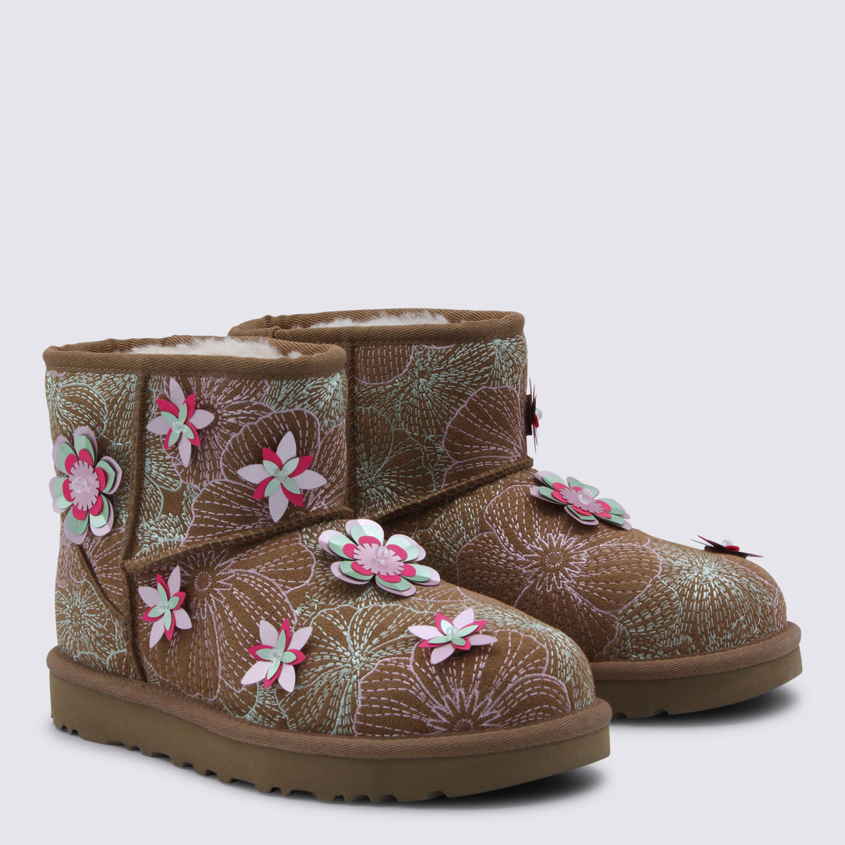 UGG Boots Chestnut _cover Tex/le Sole El