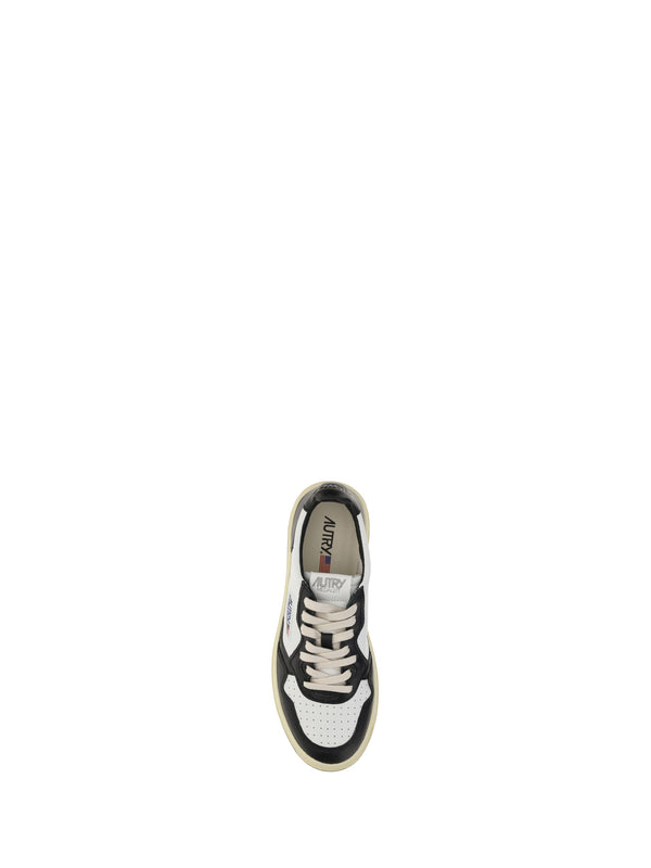 Sneakers Low 01 White-Black White/black Trainers