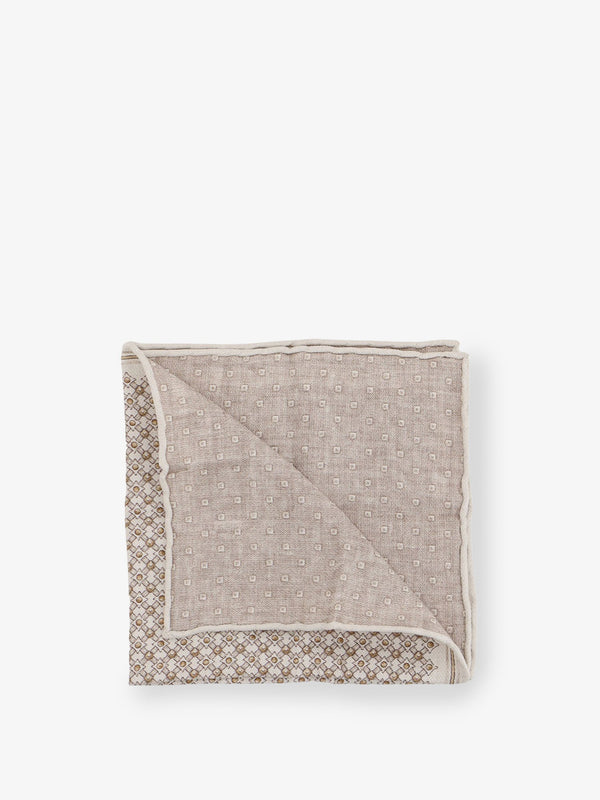Pocket Square Silk Beige Lifestyle
