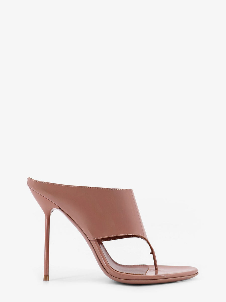 Lidia Thong Patent Leather Sandals Beige