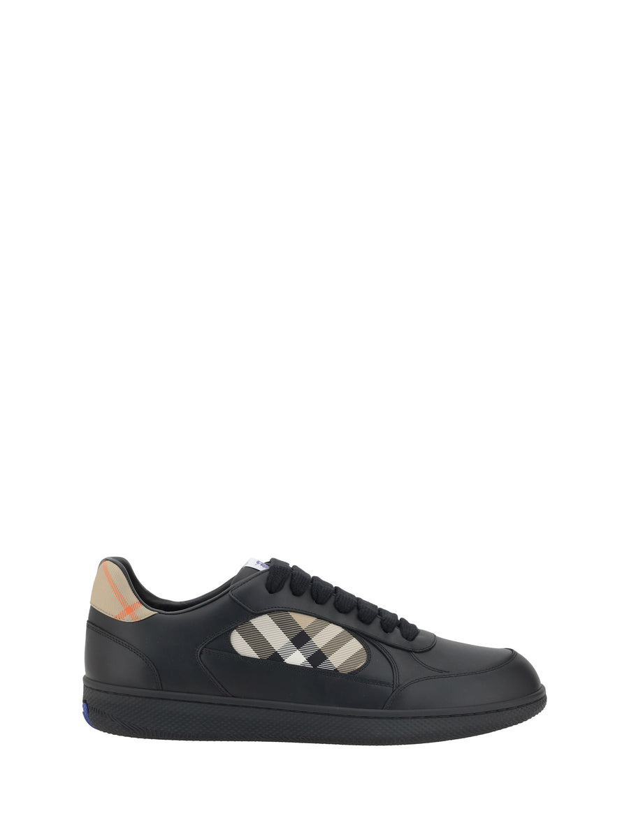 Burberry Upper: 74% calf leather sneaker in black