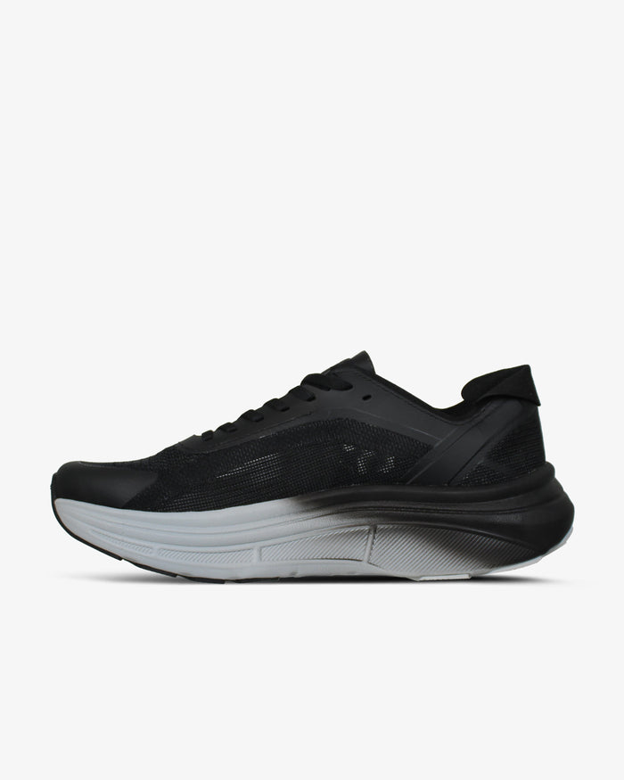 Speed 05 01 Black Running Sneakers