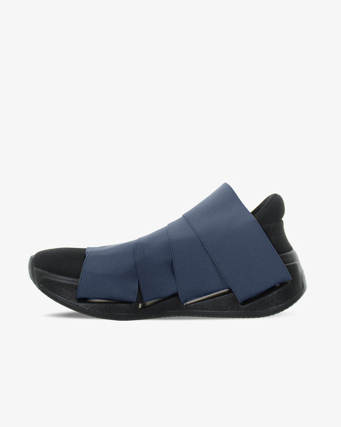 Change Shoe 06 Navy Everyday Sneakers