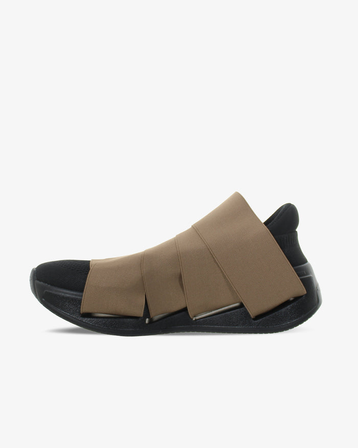 Change Shoe 12 Land Everyday Sneakers