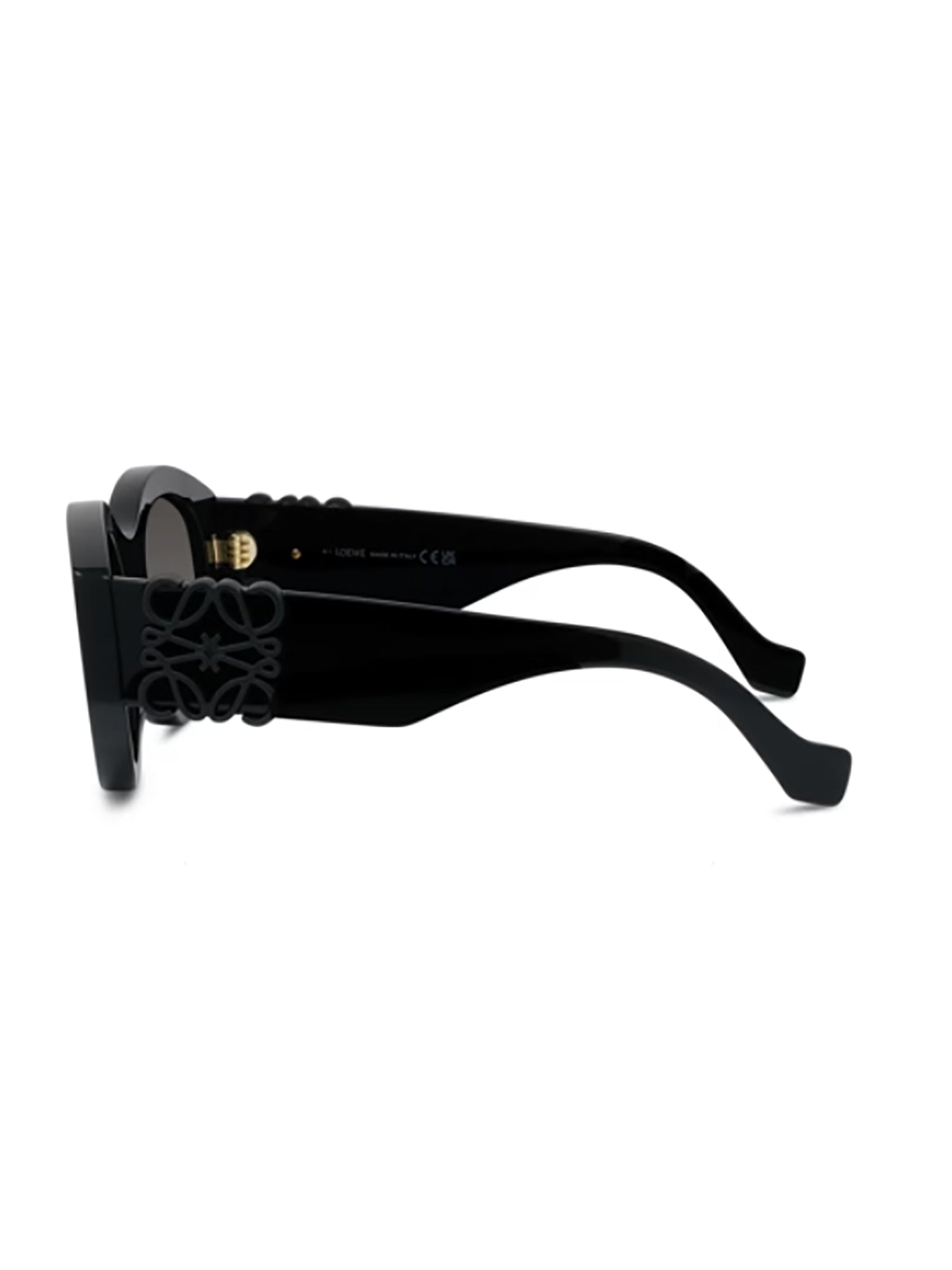 1qe85i00a Black Glasses