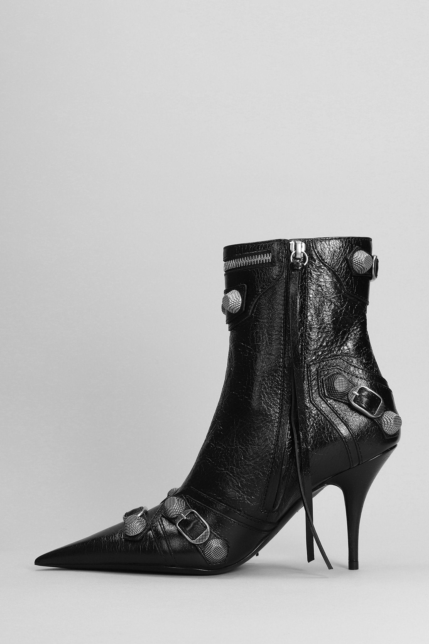 High heels Ankle boots in black leather Scarpe