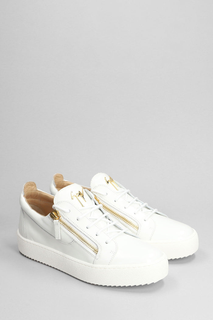 Frankie Sneakers in white patent leather Scarpe