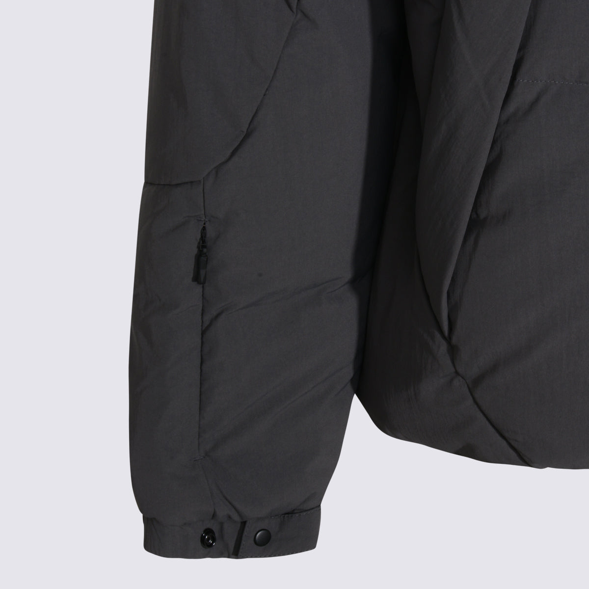 JG1 Coats Dark Grey _pa
