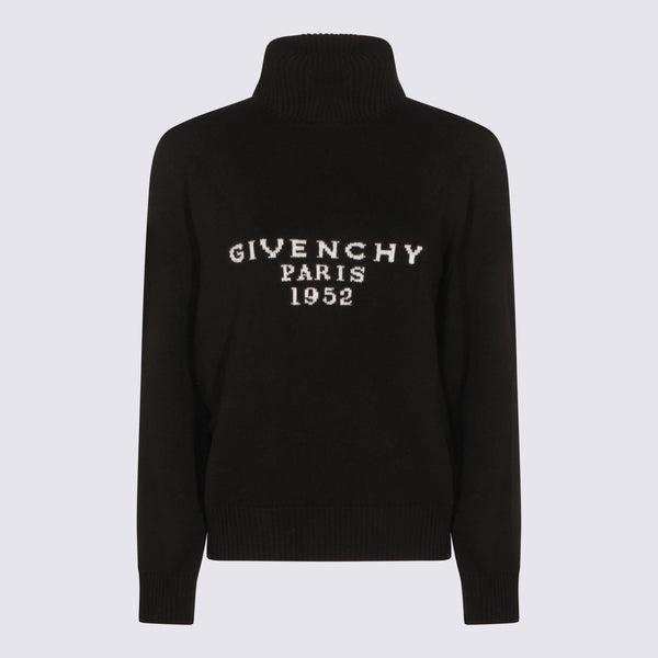 Givenchy 70% Wool sweater in black