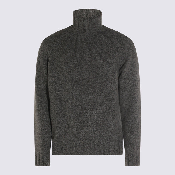 Zegna 86% Wool sweater in gray