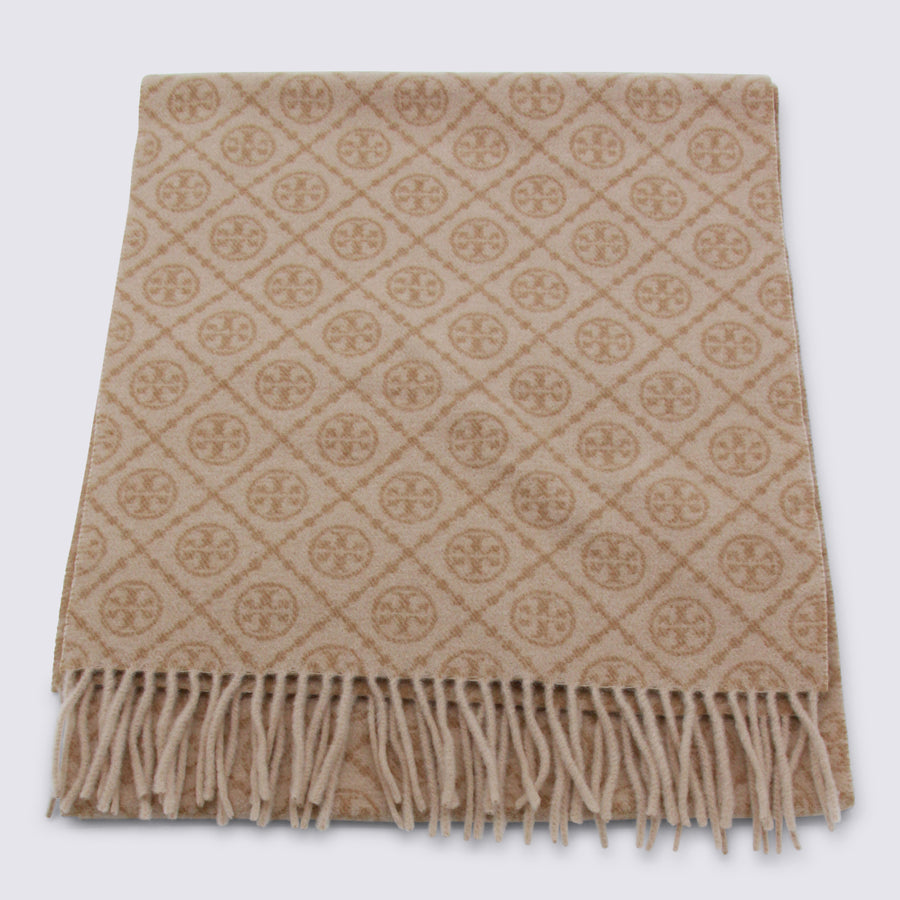 Tory Burch 90% wool scarf in beige