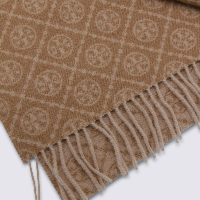 Tory Burch Scarfs Beige _wo Ws