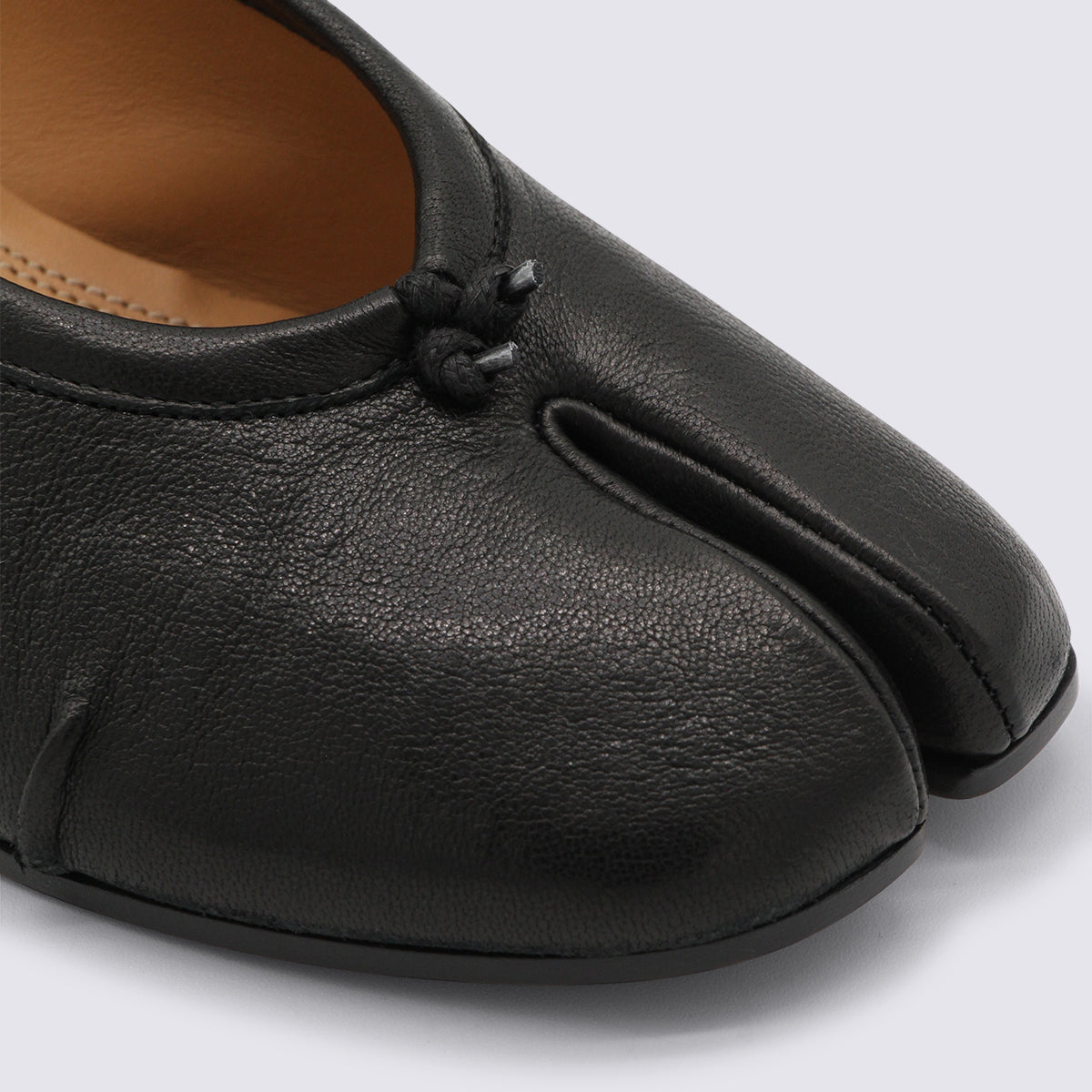 Maison Margiela With Heel Black _cover Le Sole