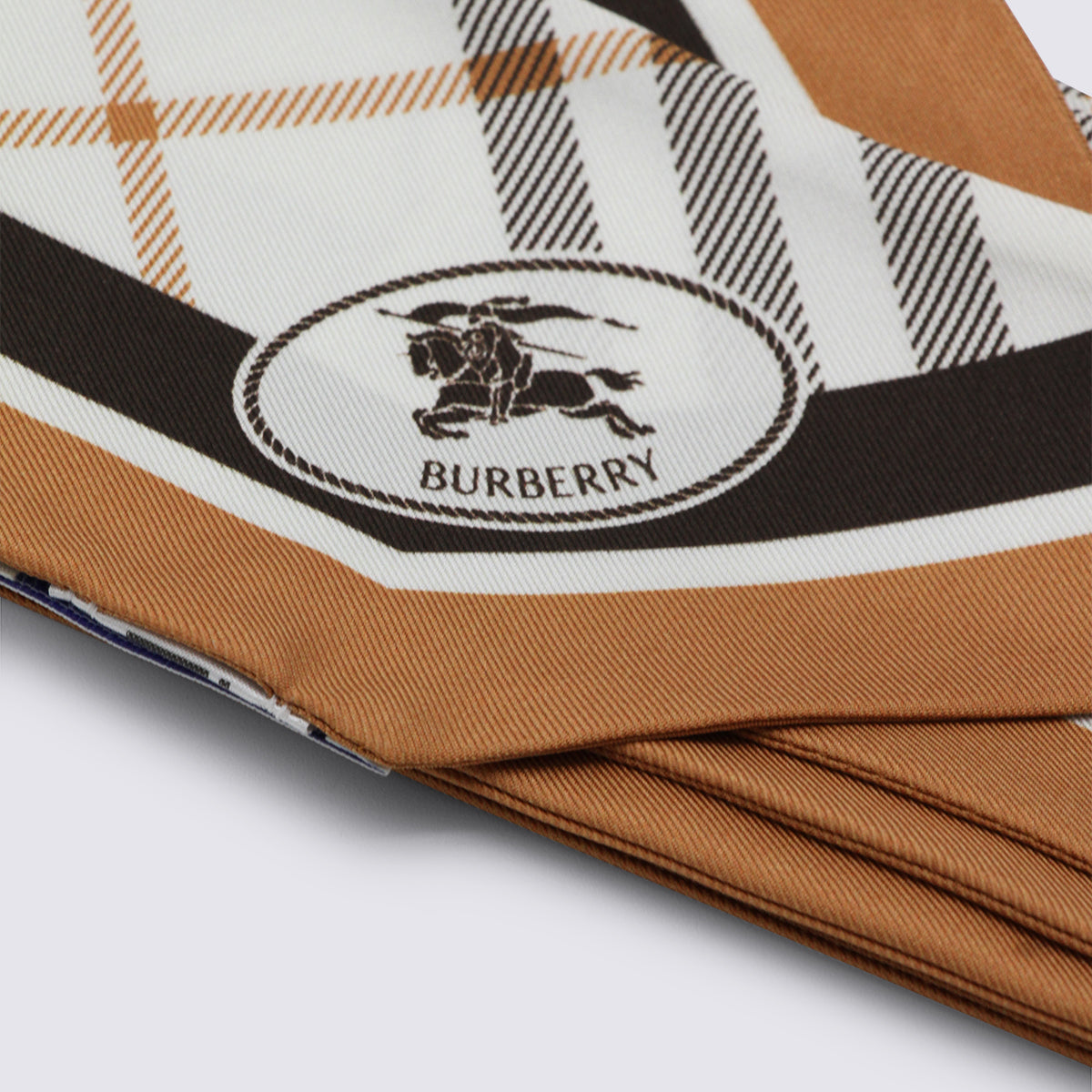 Burberry Scarfs Pebble White _se
