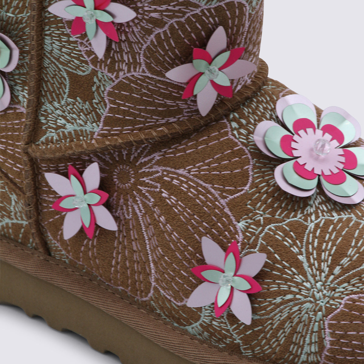 UGG Boots Chestnut _cover Tex/le Sole El