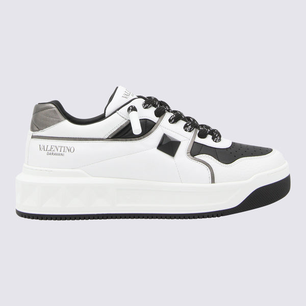 Valentino Garavani Leather sneaker in white