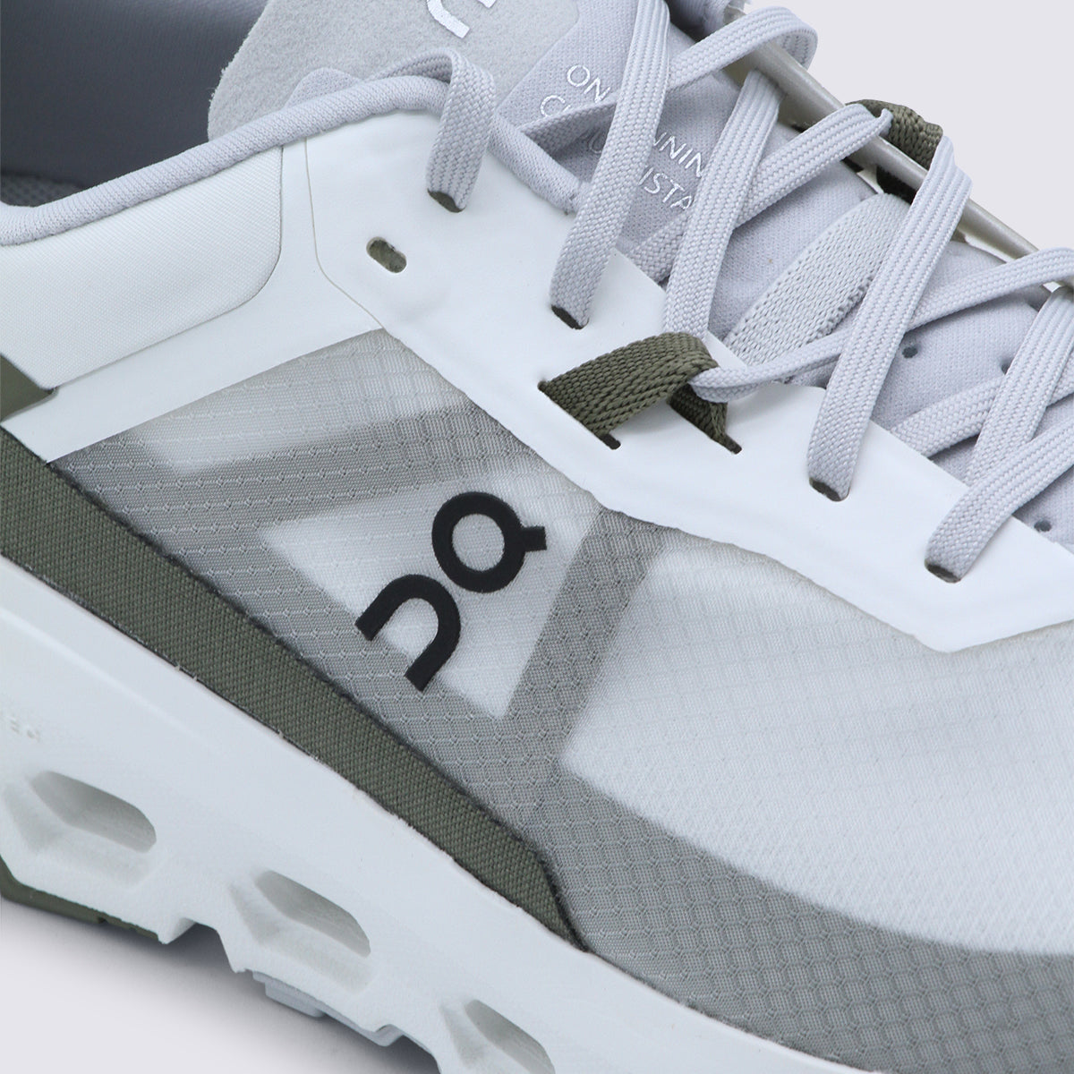 ON Sneakers Ivory/olive _cover Tex Sole El