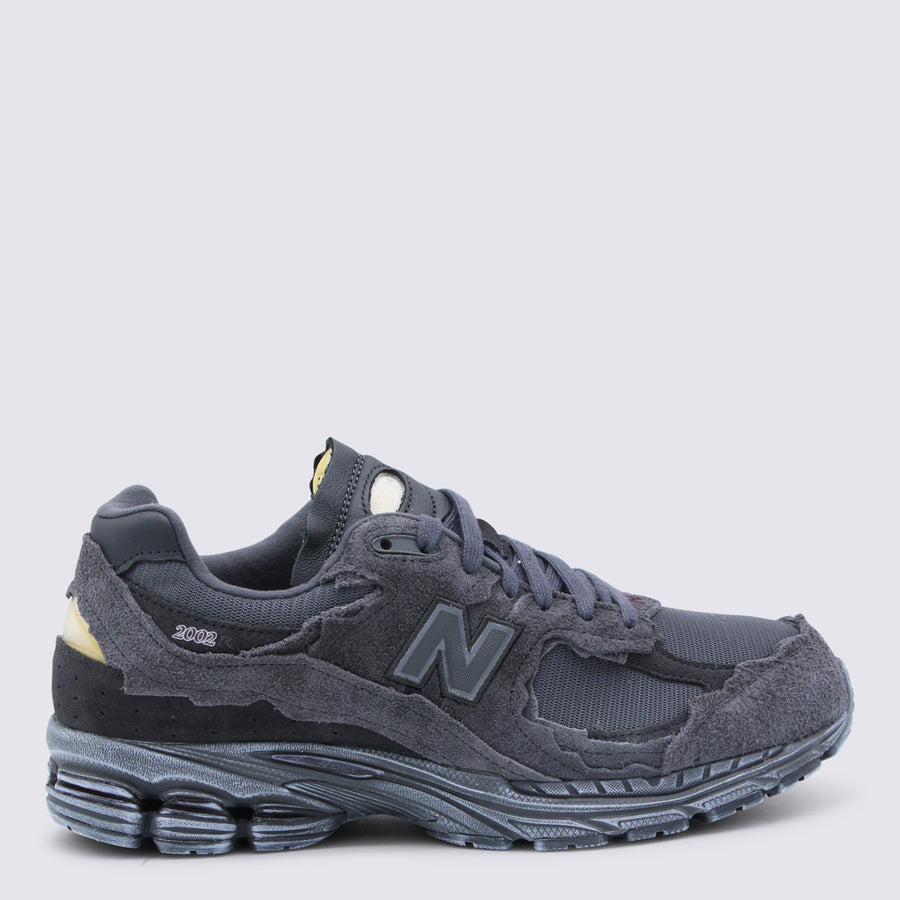 New Balance Mesh sneaker in gray