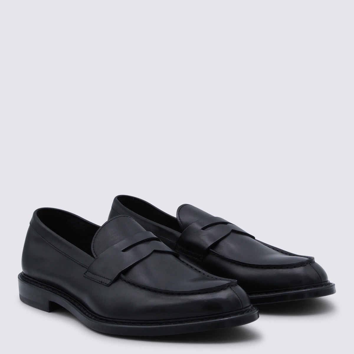Doucals Flat shoes Black _cover Le Sole El