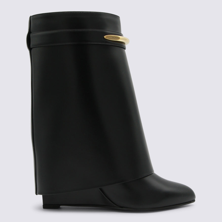 Givenchy Leather boot in black