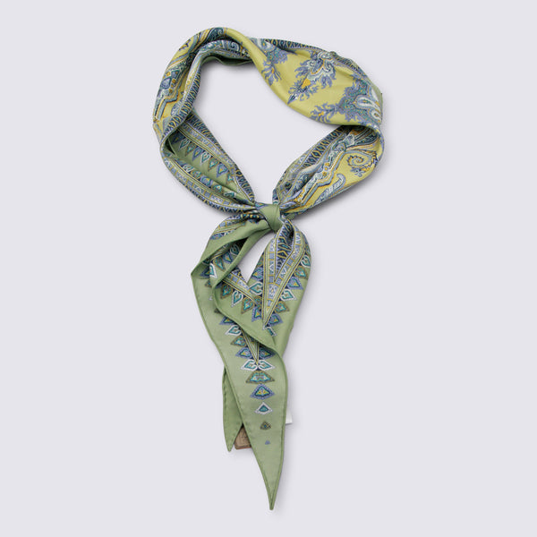 Etro 100% Silk scarf in yellow