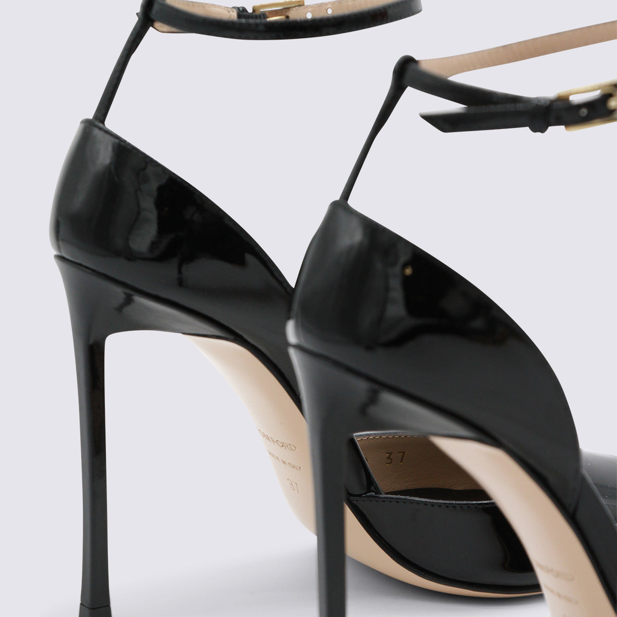 Tom Ford With Heel Black _cover Le Sole