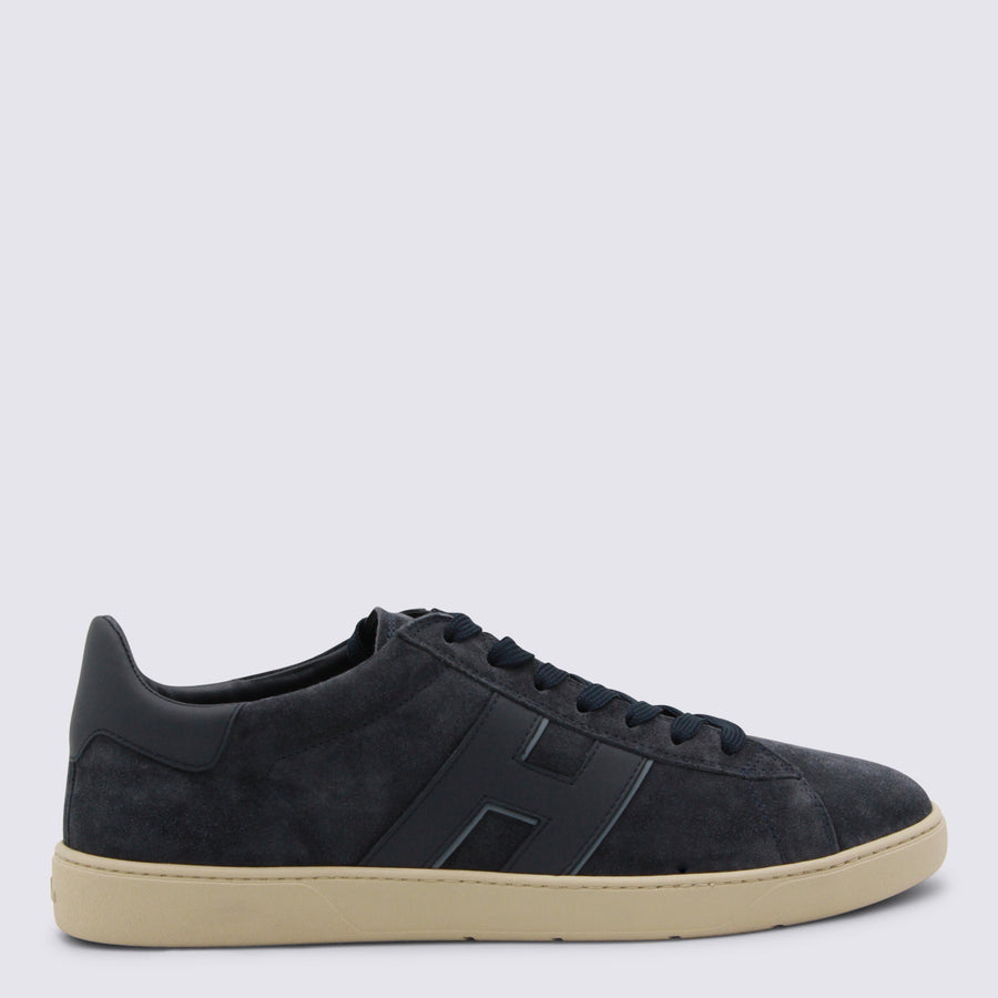 Hogan Suede; rubber sole sneaker in navy
