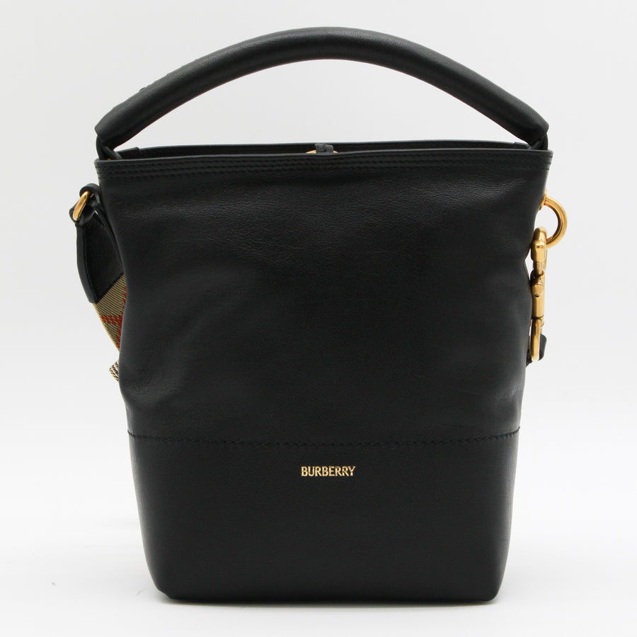 Burberry Leather shoulder bag in black