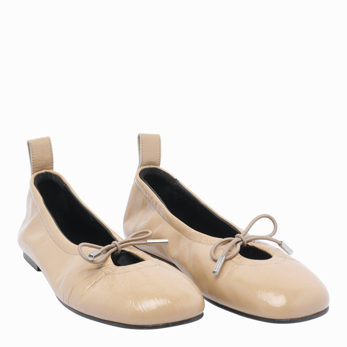 Alohas Flat Shoes Beige Patent Leather/rubber Sole